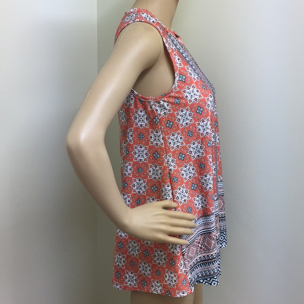A. Byer Sleeveless Top - Picture 5 of 10